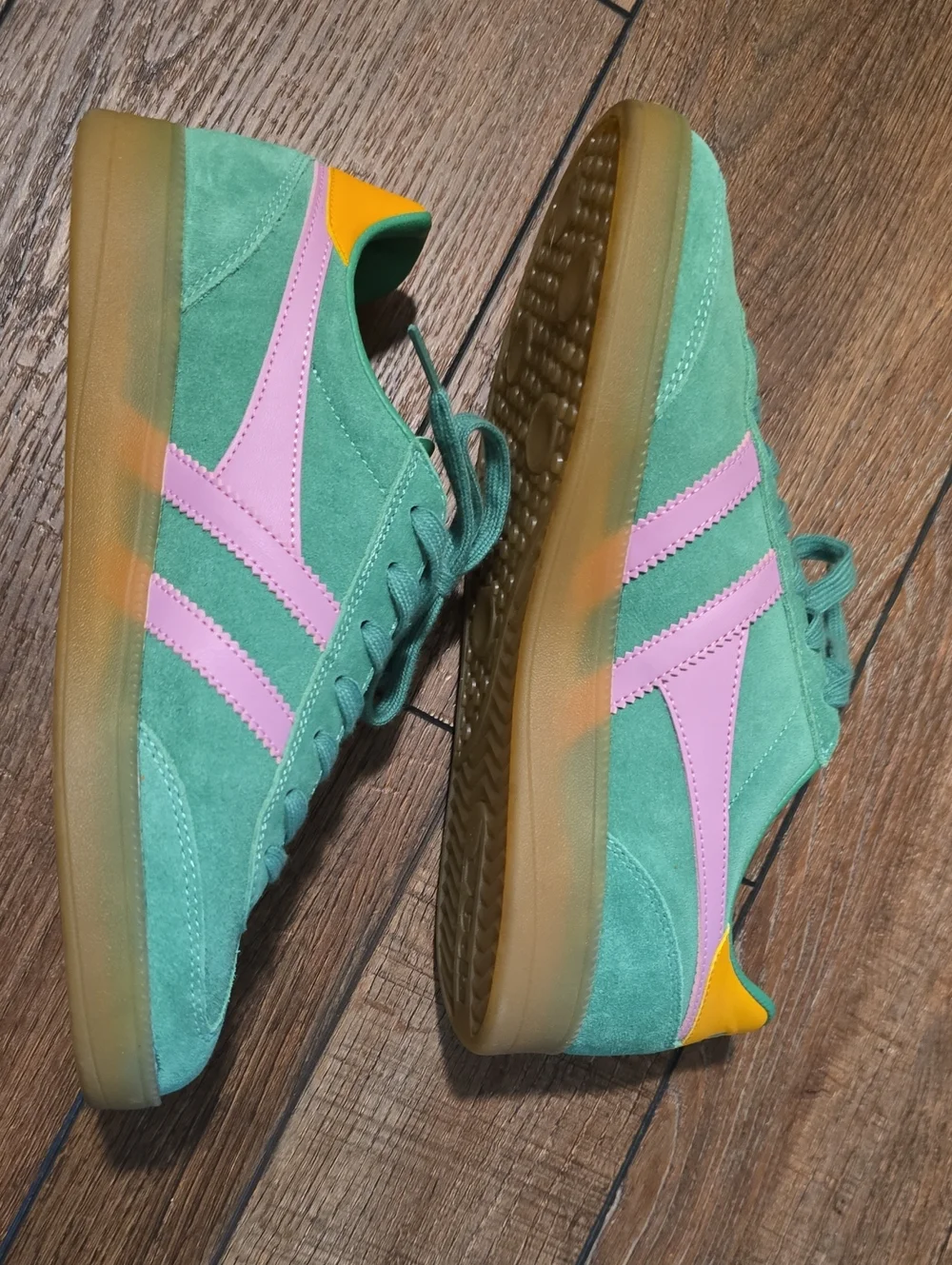 Gola Classics Women's Viper Sneakers